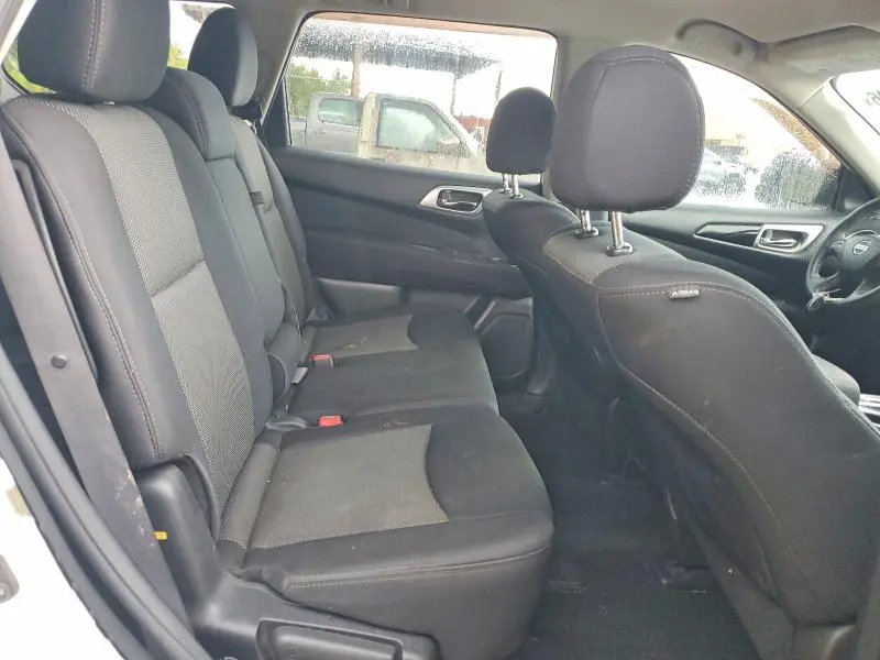 2017 NISSAN PATHFINDER SV  