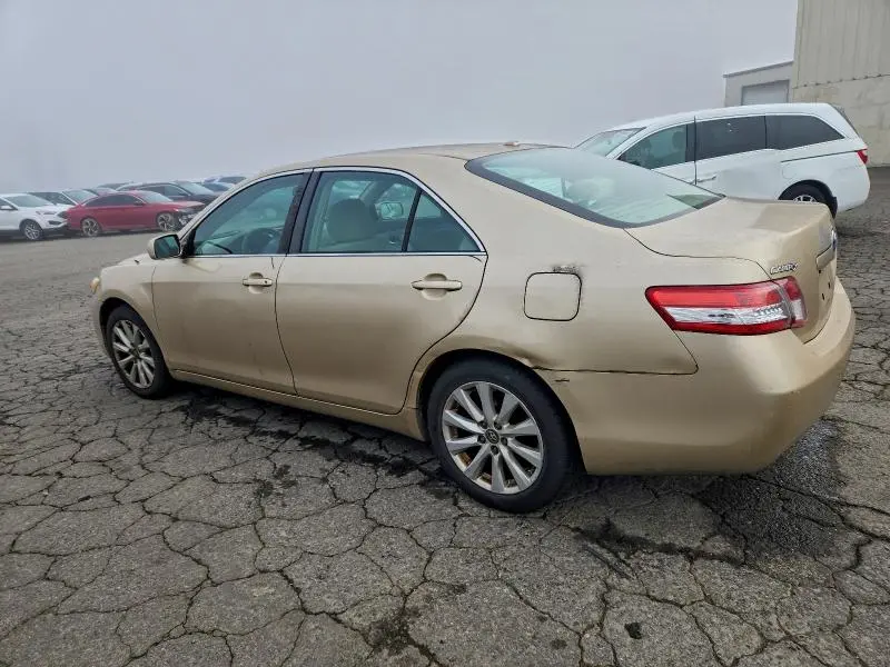 2011 TOYOTA CAMRY BASE  