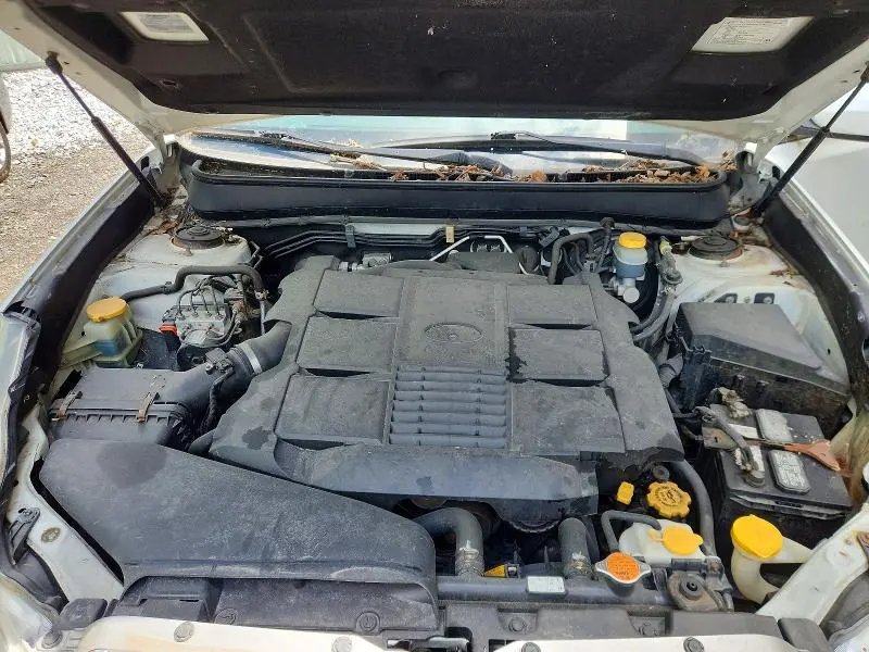 2013 SUBARU OUTBACK 3.6R LIMITED  