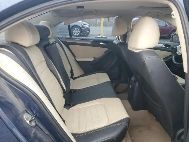 2012 VOLKSWAGEN JETTA SEL  