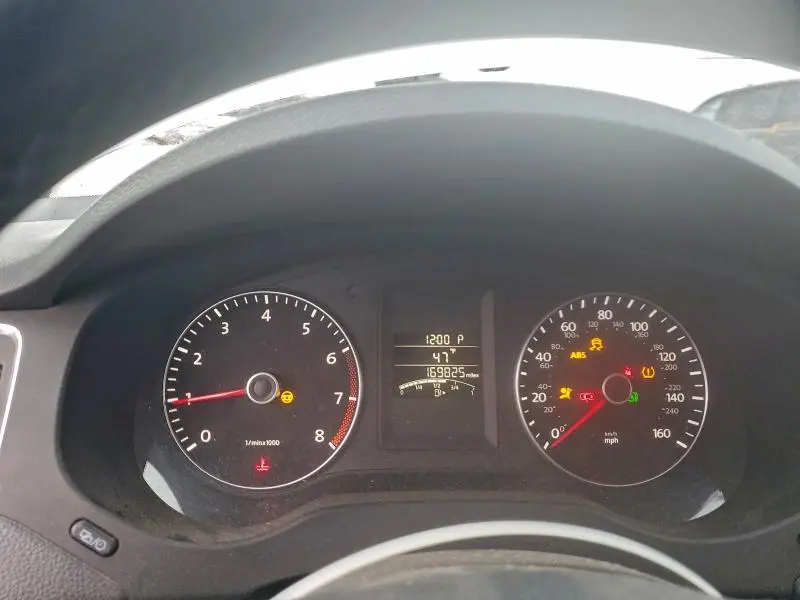 2014 VOLKSWAGEN JETTA SE  