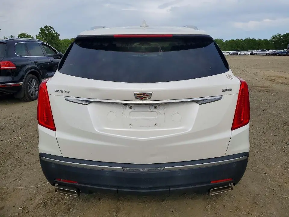 2017 CADILLAC XT5 LUXURY  