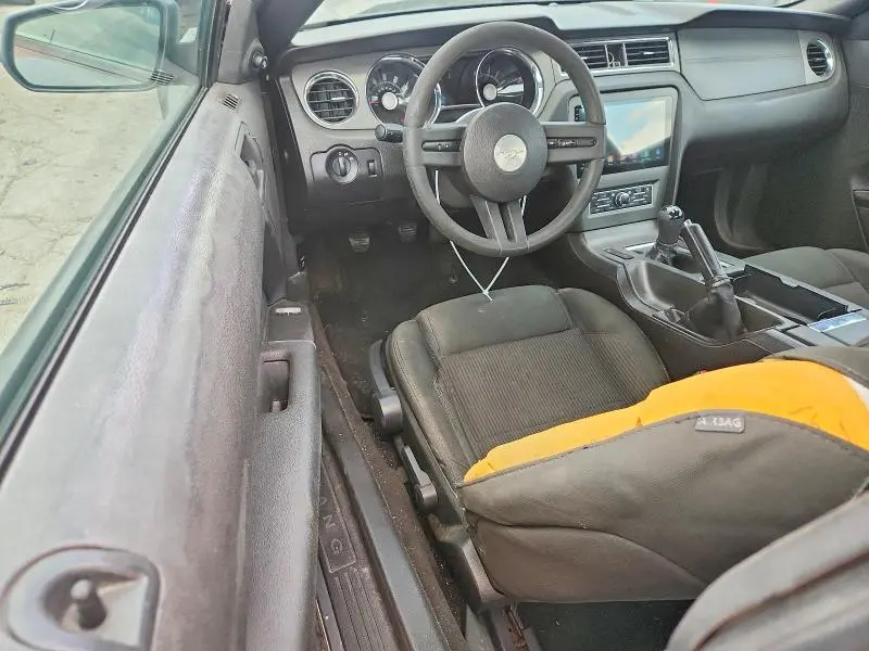 2010 FORD MUSTANG   