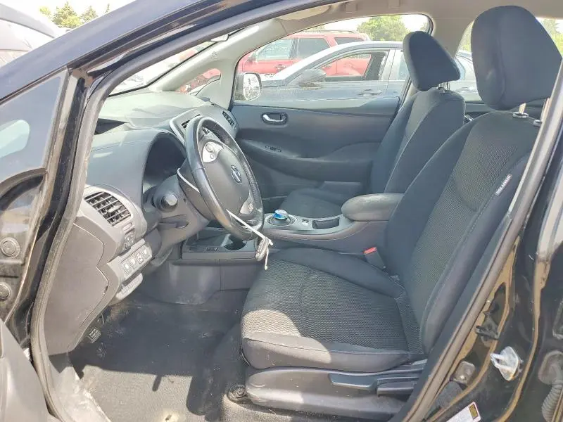 2015 NISSAN LEAF S  