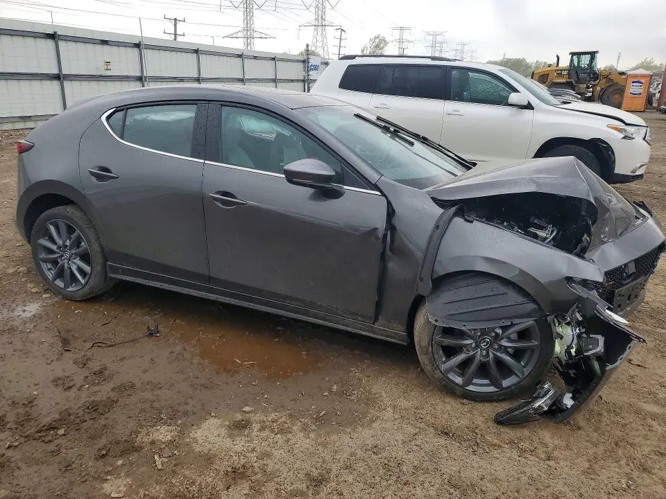 2024 MAZDA 3 PREFERRED  