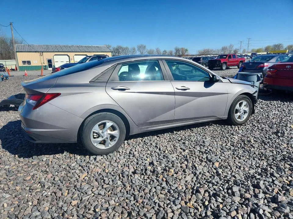 2023 HYUNDAI ELANTRA SE  