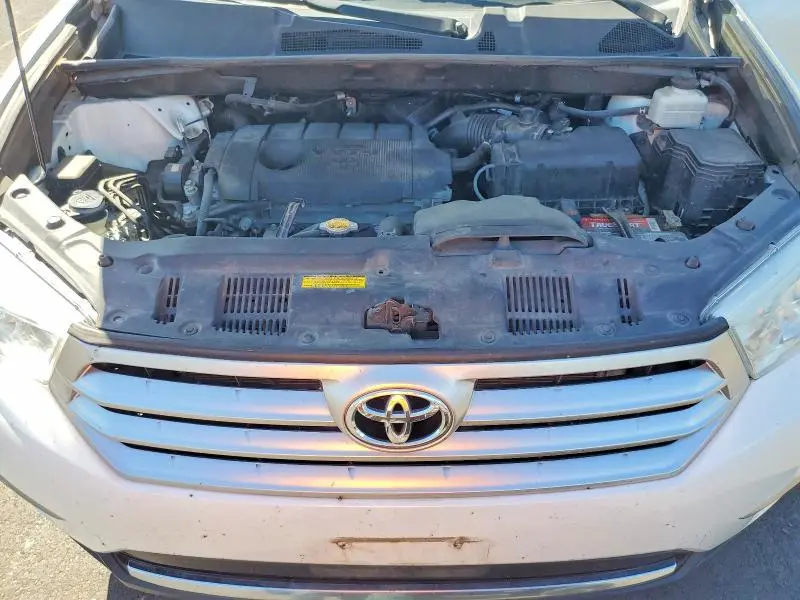 2012 TOYOTA HIGHLANDER BASE  
