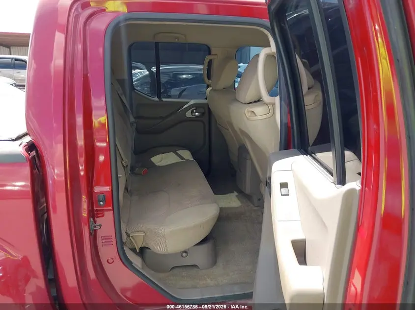 2012 NISSAN FRONTIER SV