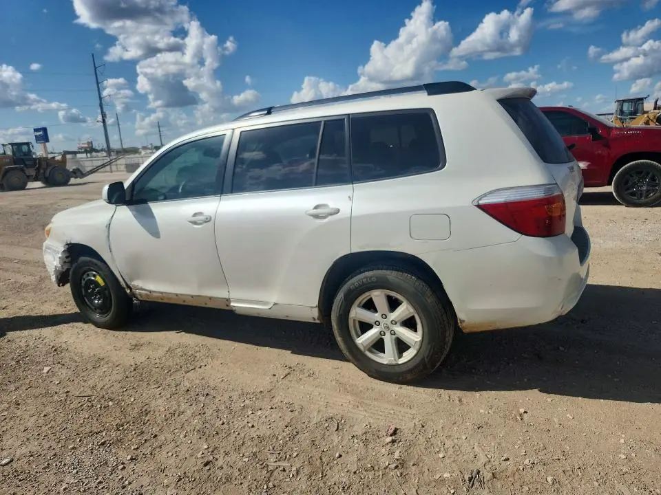 2010 TOYOTA HIGHLANDER BASE  