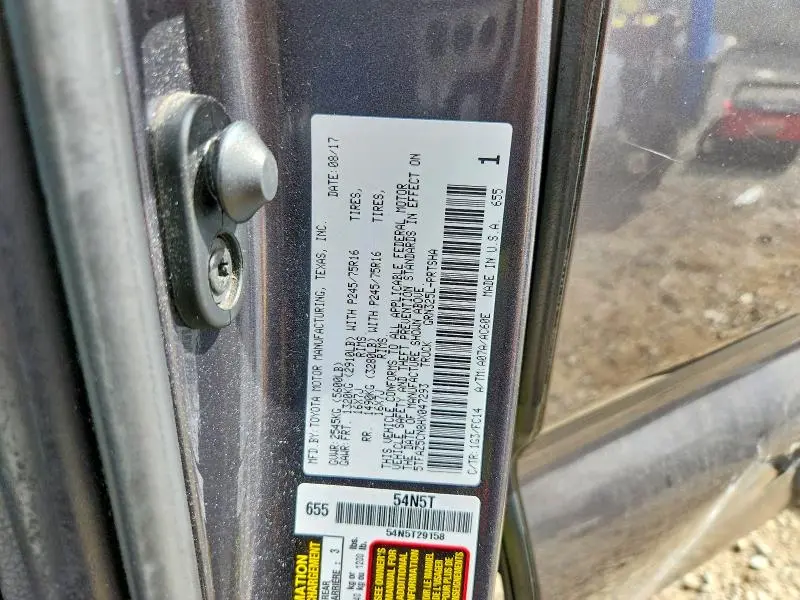 2017 TOYOTA TACOMA SR5 V6  