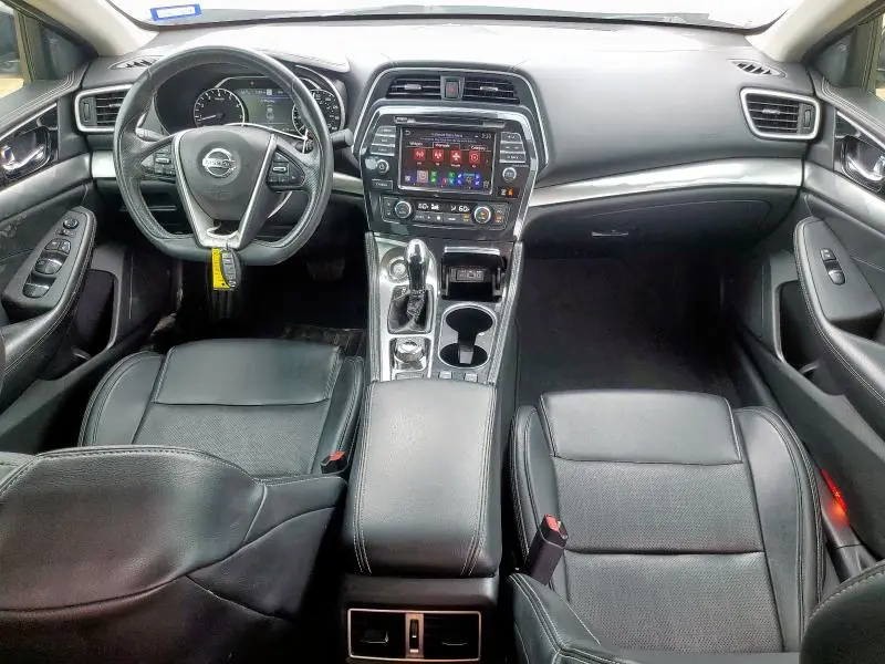 2022 NISSAN MAXIMA SV  