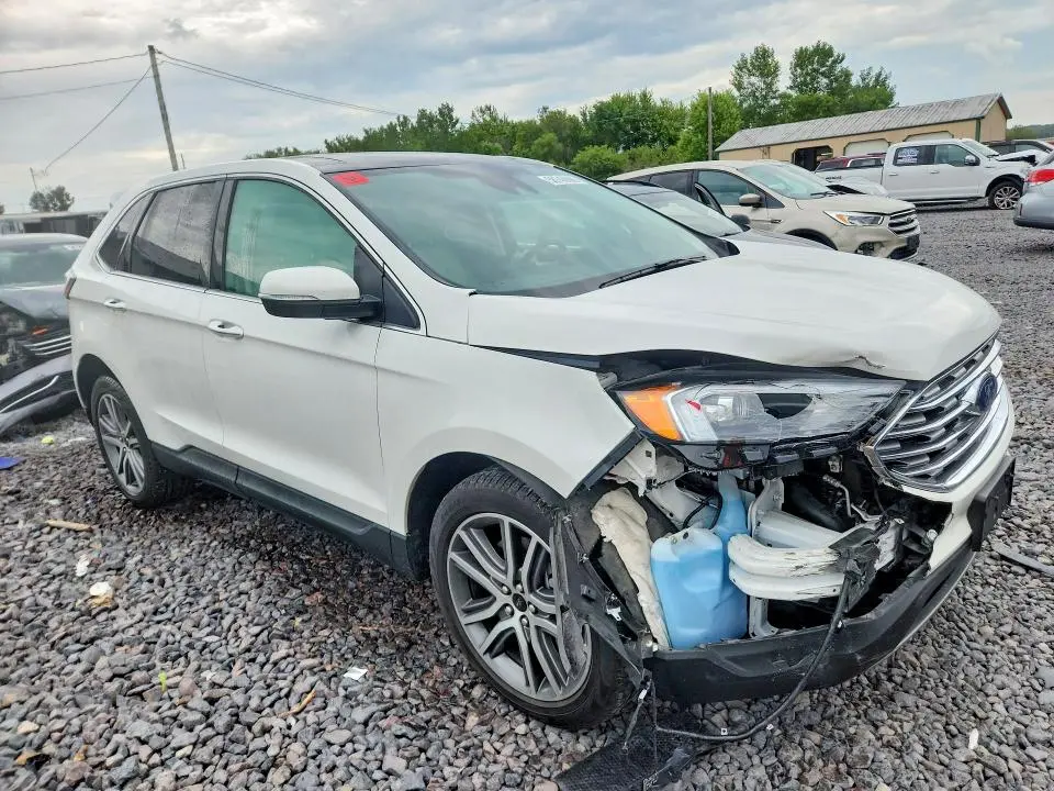 2023 FORD EDGE TITANIUM  