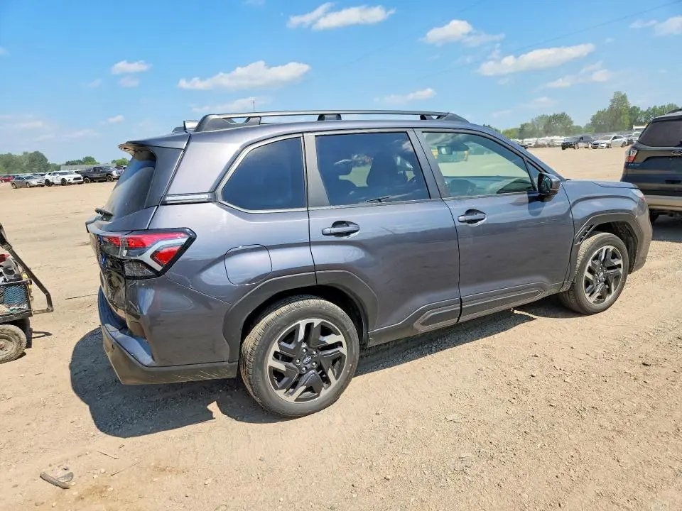 2025 SUBARU FORESTER LIMITED  