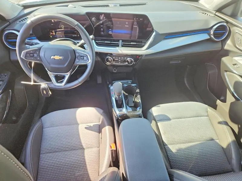 2025 CHEVROLET TRAX 1LT  