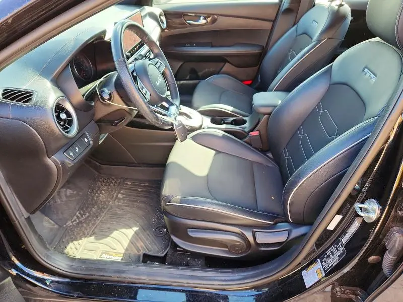 2023 KIA FORTE GT LINE  