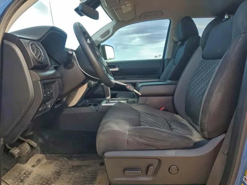 2019 TOYOTA TUNDRA CREWMAX SR5  
