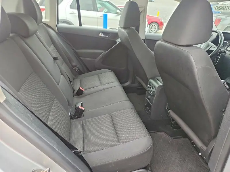 2013 VOLKSWAGEN TIGUAN S  