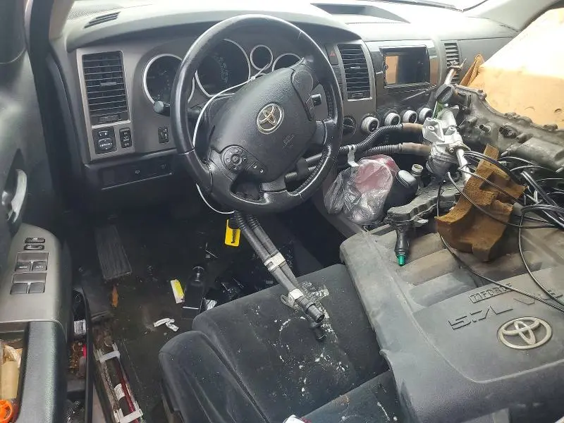 2012 TOYOTA SEQUOIA SR5  