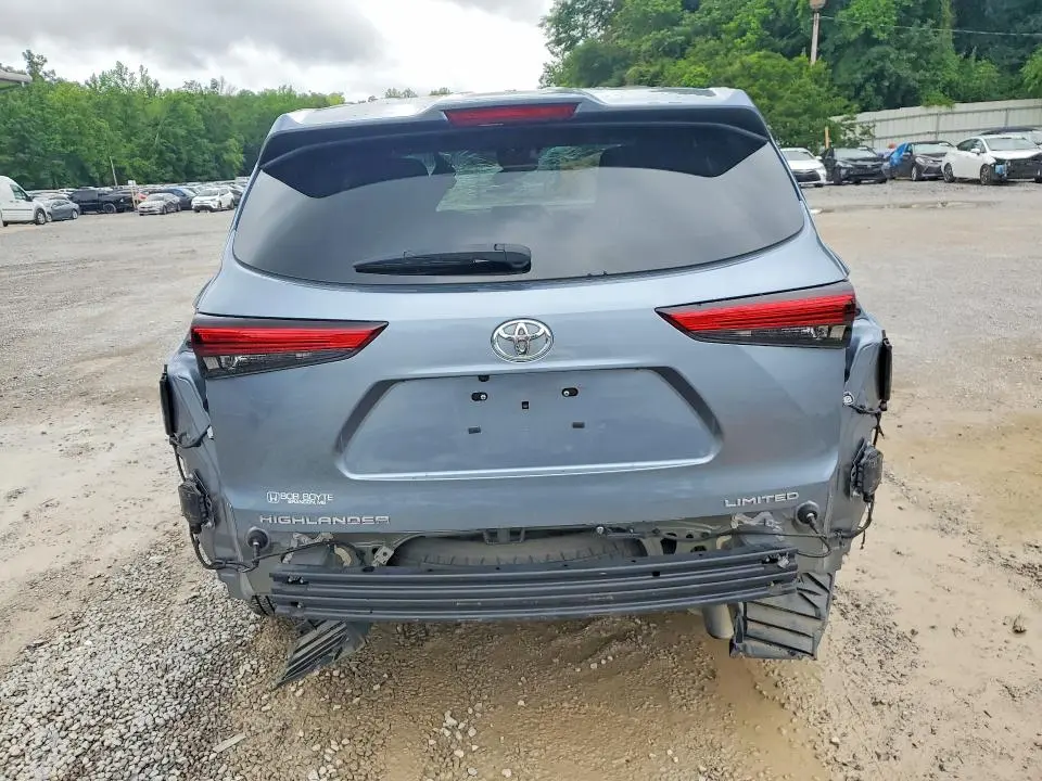 2021 TOYOTA HIGHLANDER LIMITED  