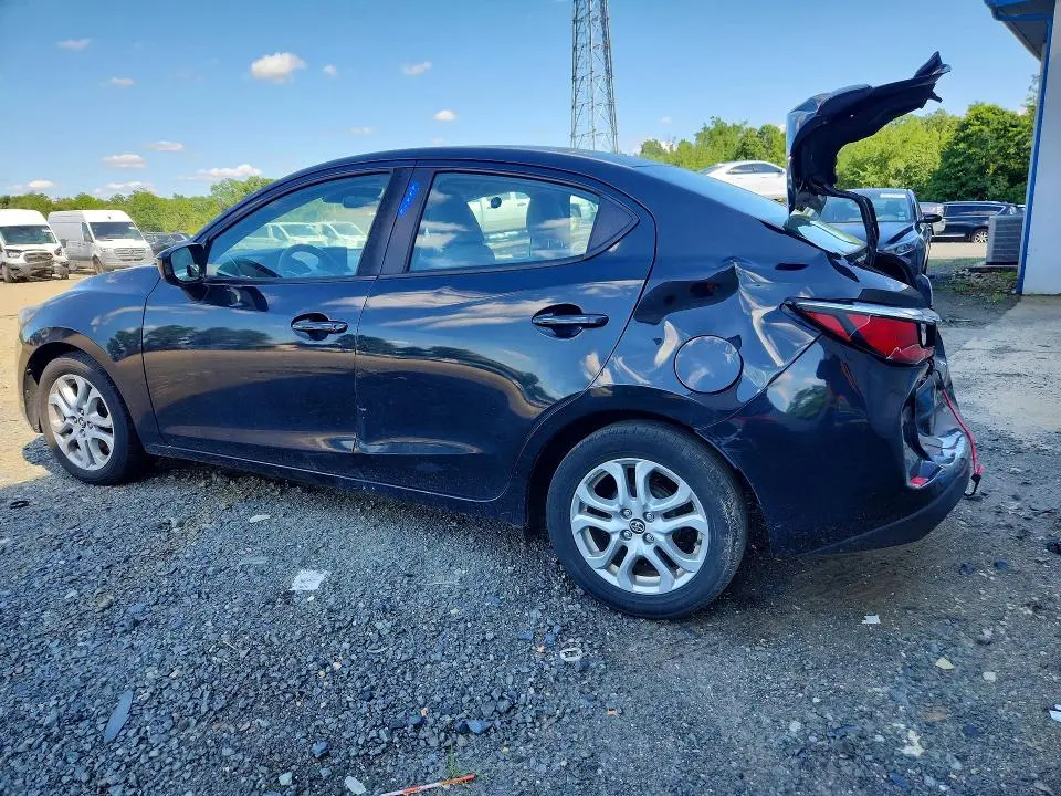 2017 TOYOTA YARIS IA BASE  