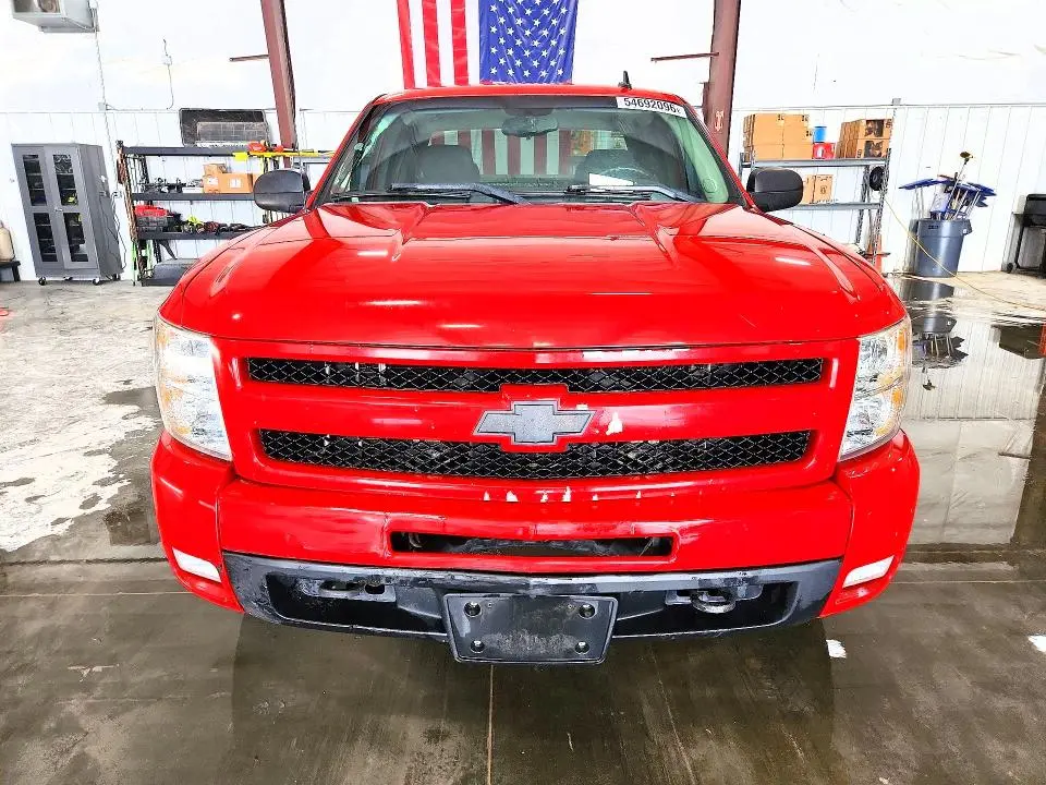 2011 CHEVROLET SILVERADO K1500 LT  