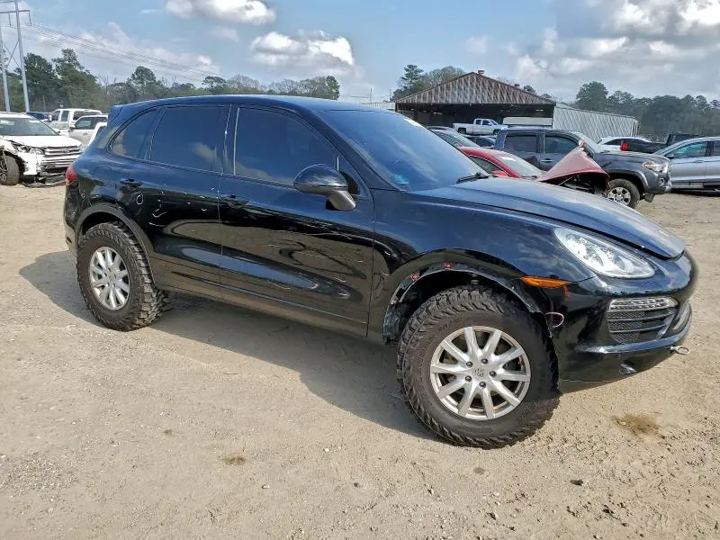 2014 PORSCHE CAYENNE   
