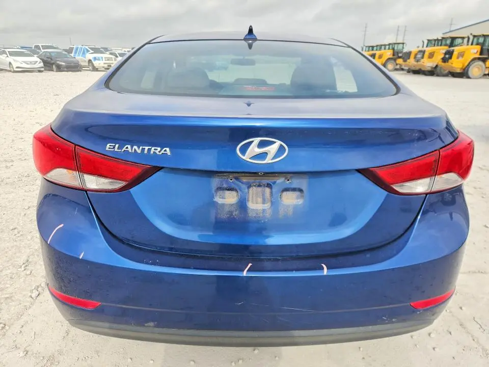 2016 HYUNDAI ELANTRA SE  