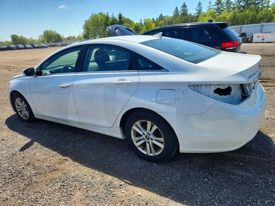 2013 HYUNDAI SONATA GLS  