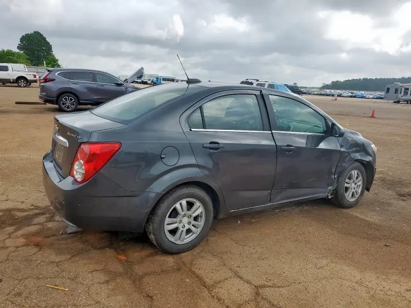 2016 CHEVROLET SONIC LT  