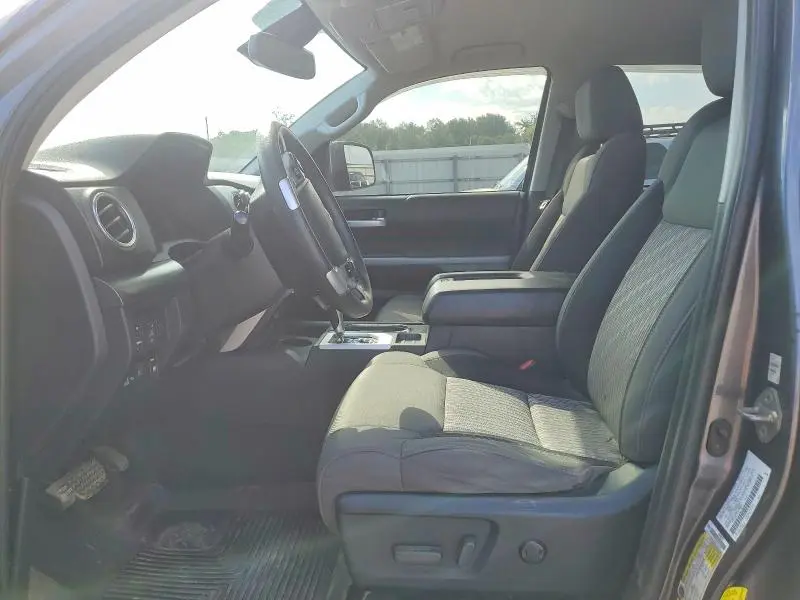 2018 TOYOTA TUNDRA CREWMAX SR5  