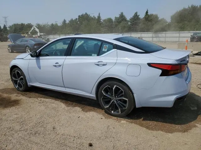 2023 NISSAN ALTIMA SR  
