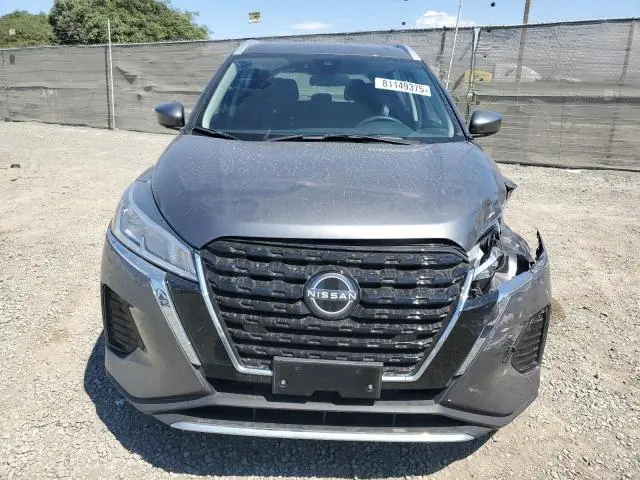 2024 NISSAN KICKS SV  