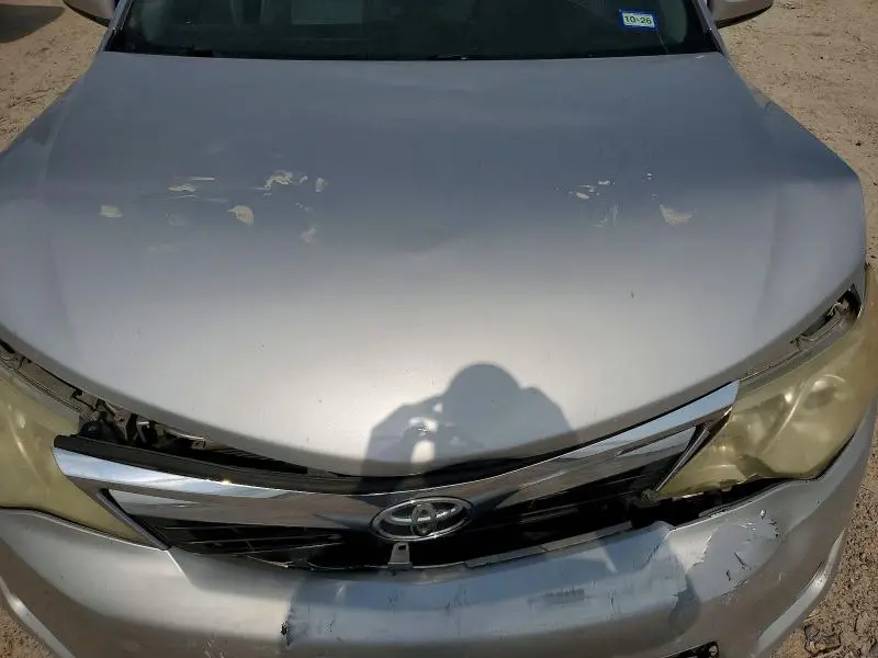 2012 TOYOTA CAMRY XLE  