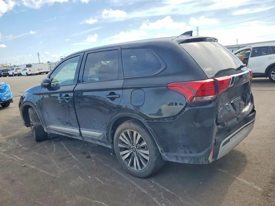2020 MITSUBISHI OUTLANDER SE  