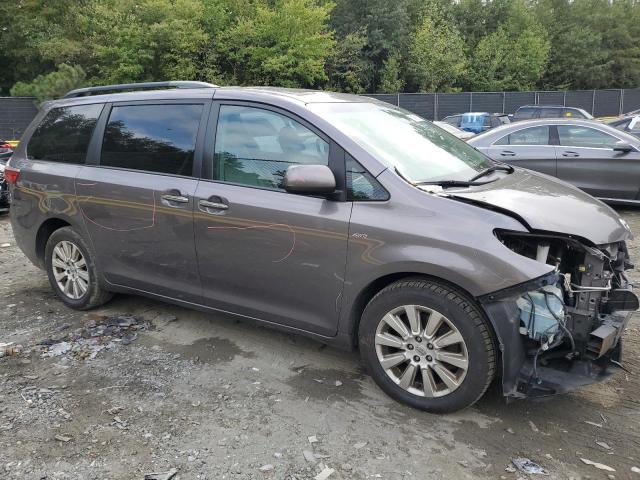 2016 TOYOTA SIENNA XLE