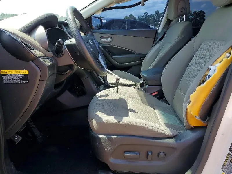 2016 HYUNDAI SANTA FE SE  