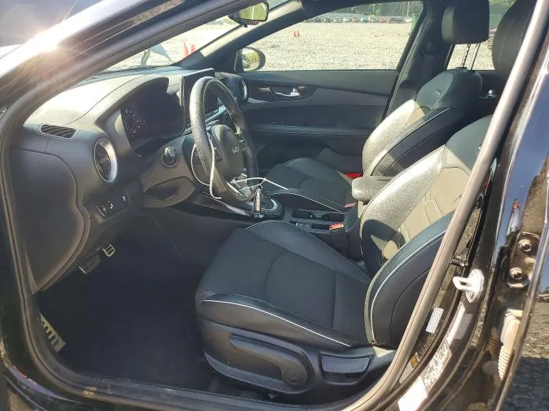 2023 KIA FORTE GT LINE  