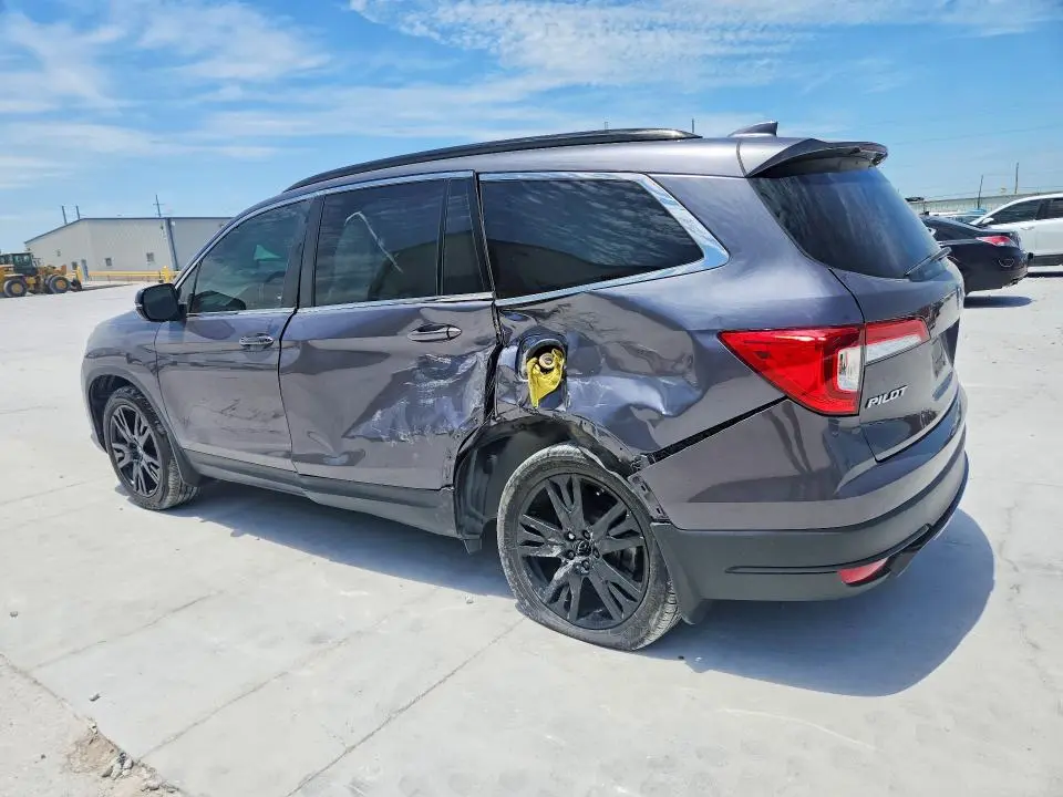2021 HONDA PILOT SE  