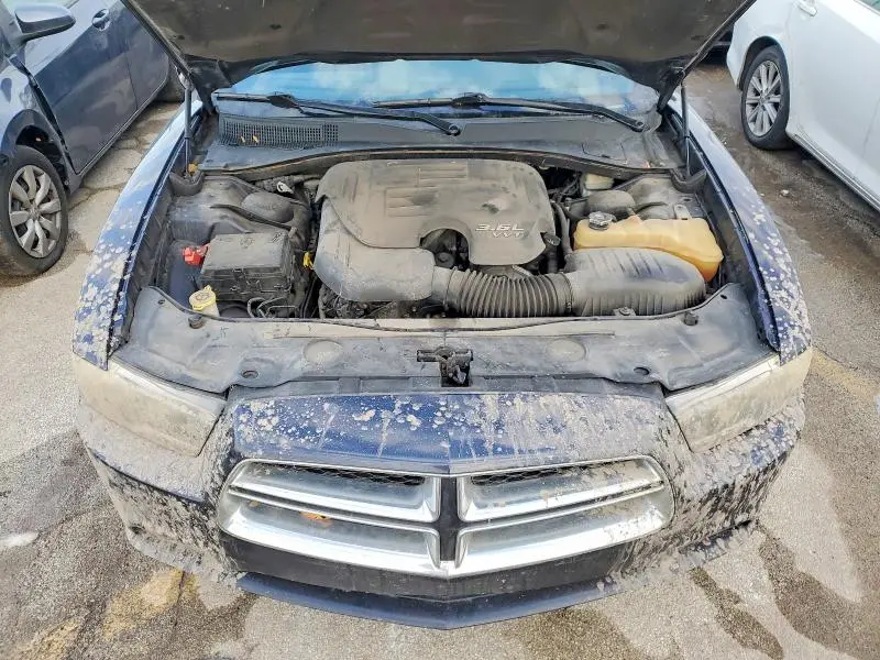 2012 DODGE CHARGER SXT  