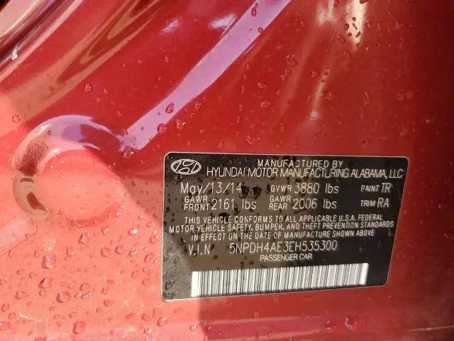 2014 HYUNDAI ELANTRA SE  