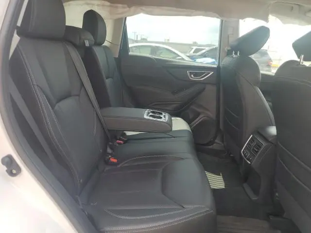 2022 SUBARU FORESTER TOURING  