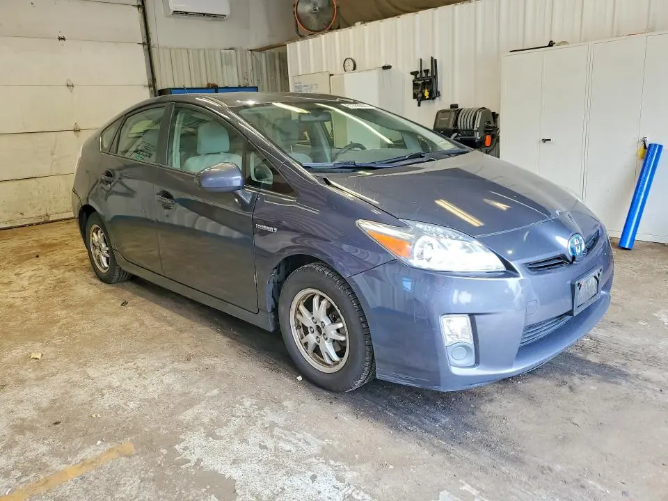 2011 TOYOTA PRIUS TWO  