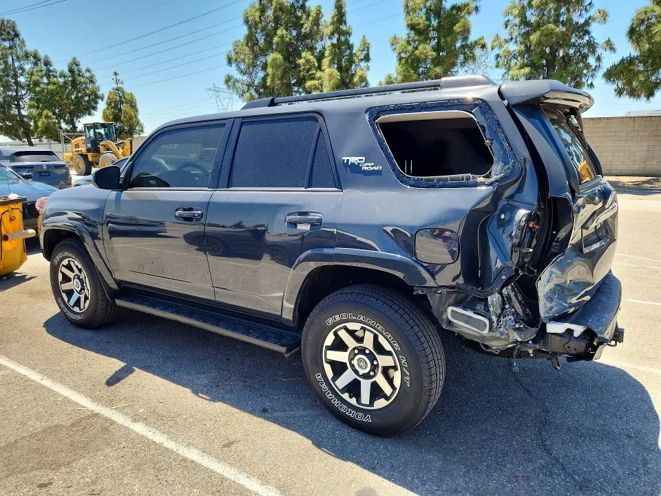 2024 TOYOTA 4RUNNER TRD OFF-ROAD  
