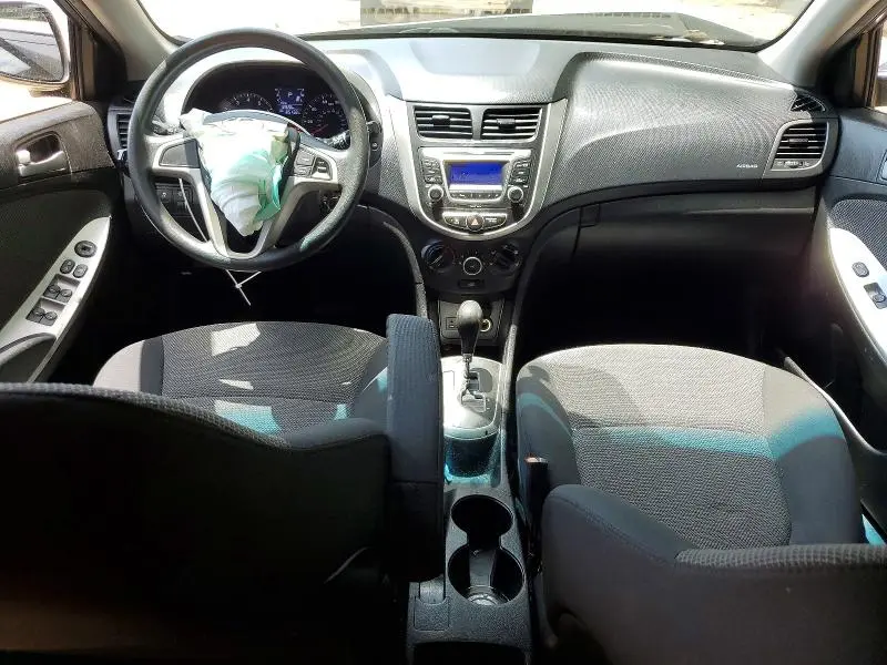 2014 HYUNDAI ACCENT GS  