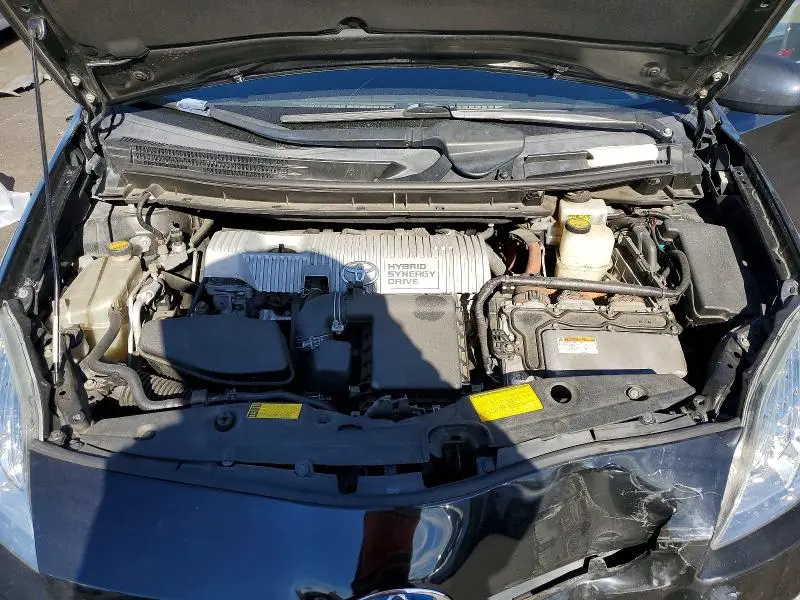 2011 TOYOTA PRIUS THREE  