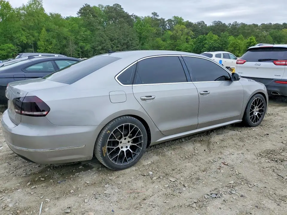 2013 VOLKSWAGEN PASSAT SEL  