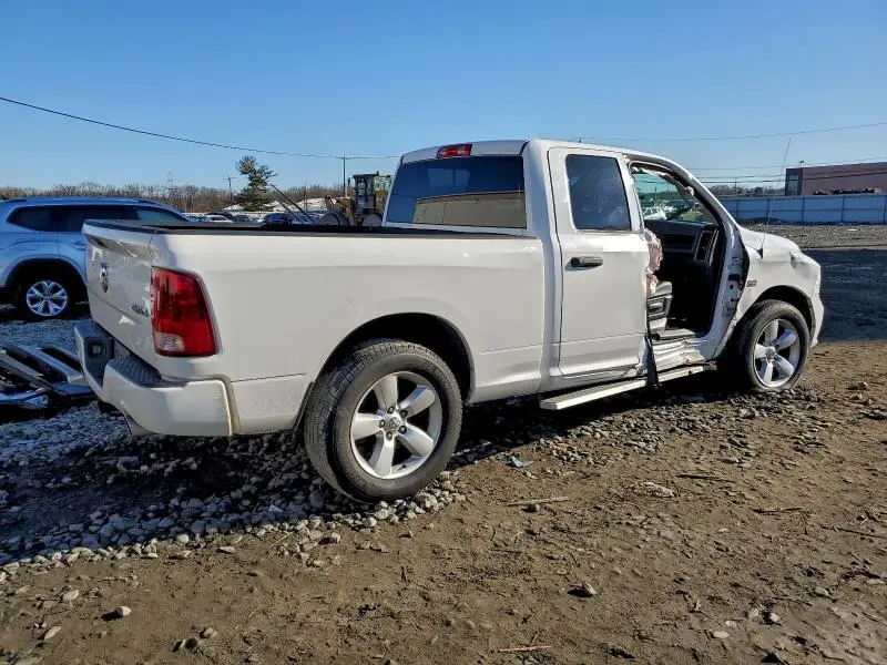 2014 RAM 1500 ST  