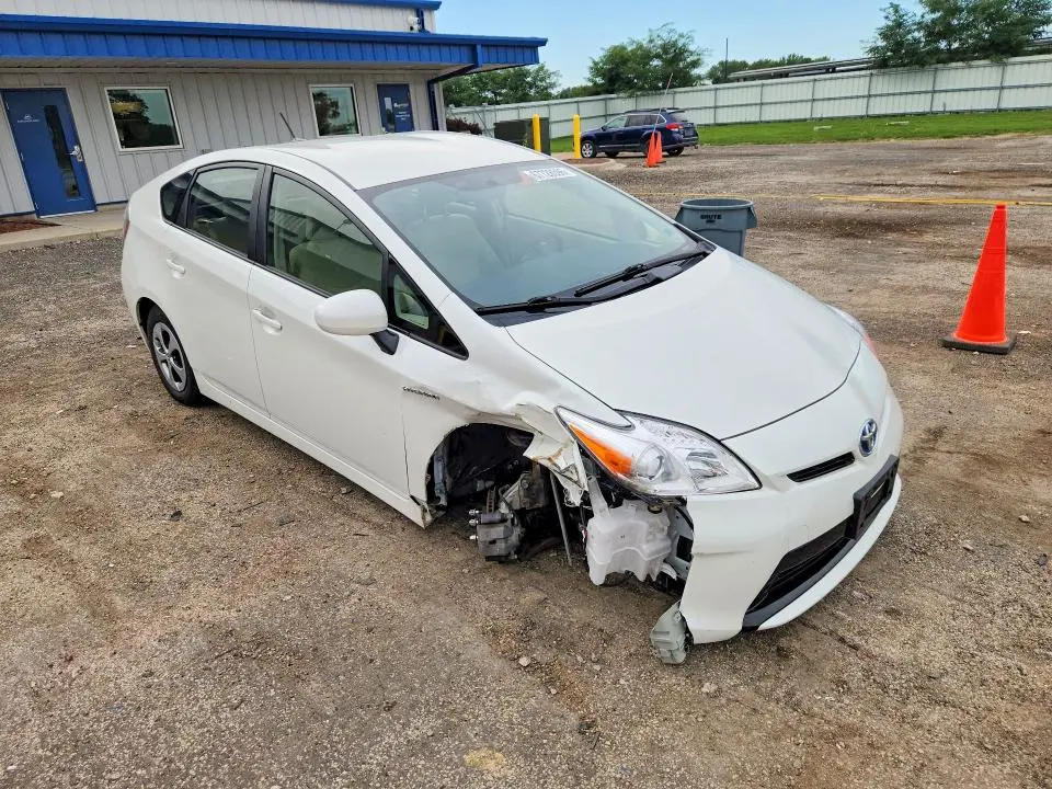 2014 TOYOTA PRIUS THREE  