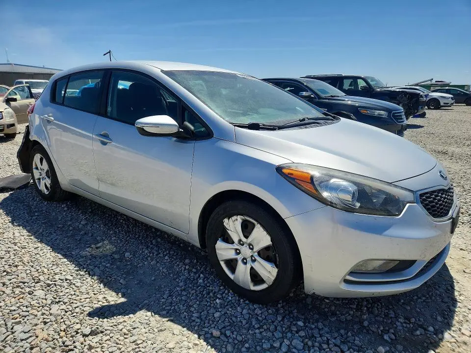 2016 KIA FORTE LX  