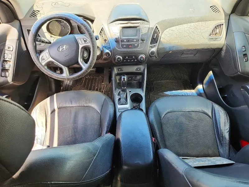 2015 HYUNDAI TUCSON SE  